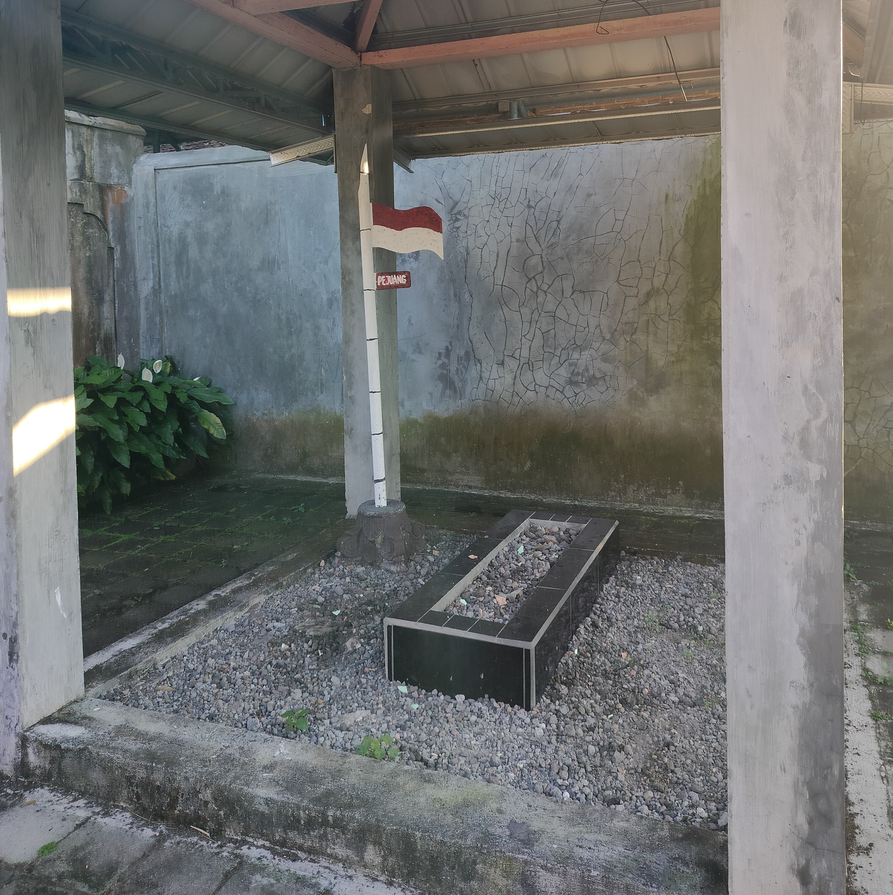 Monumen Simon Slamet