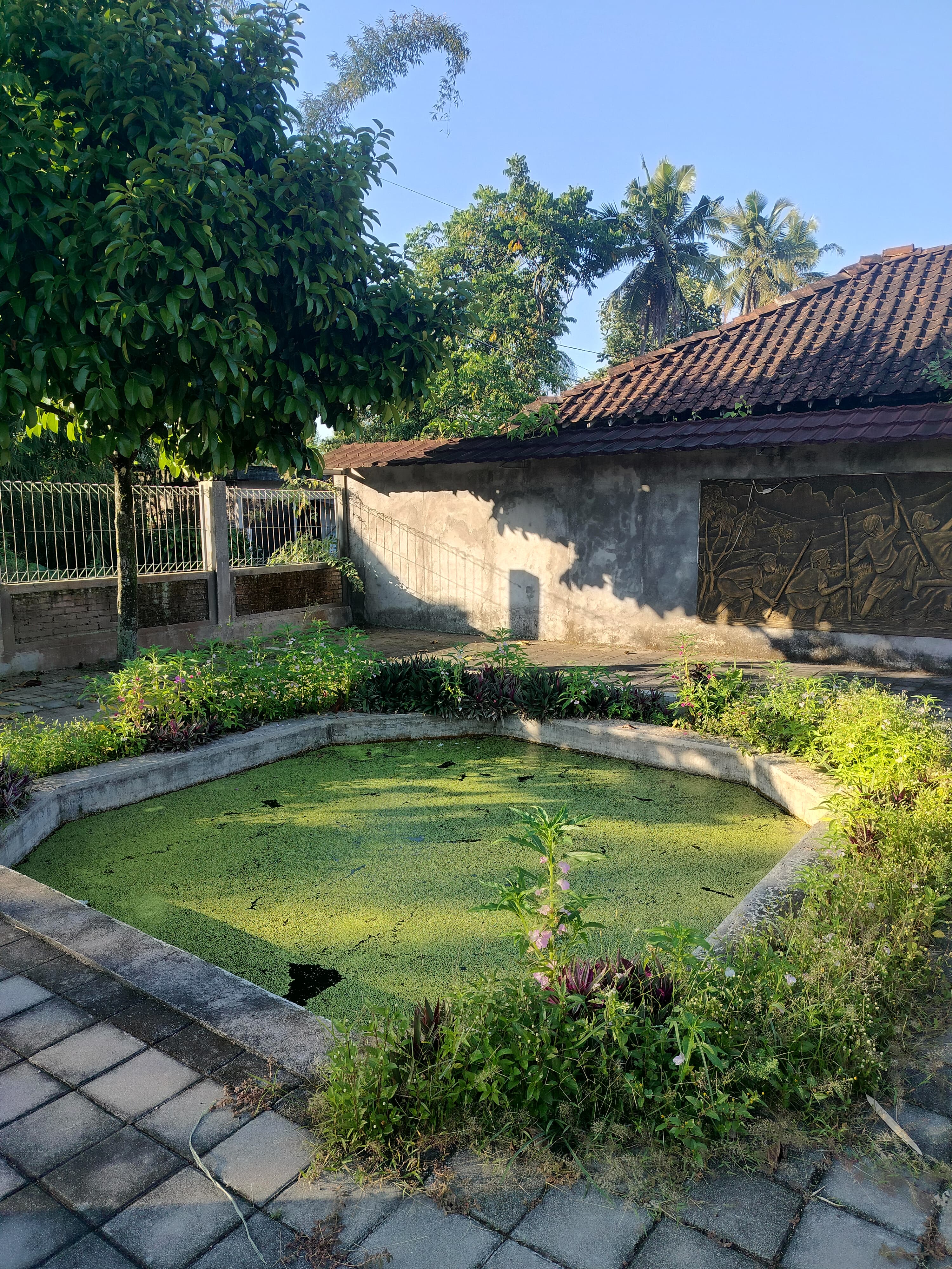 Monumen Simon Slamet